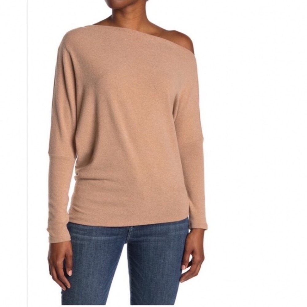 ASTR the Label Womens Off The Shoulder Long Sleeve Sweater Tan AT16951-003 Small